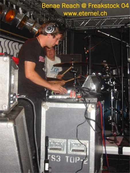 Benea Reach @ Freakstock 2004