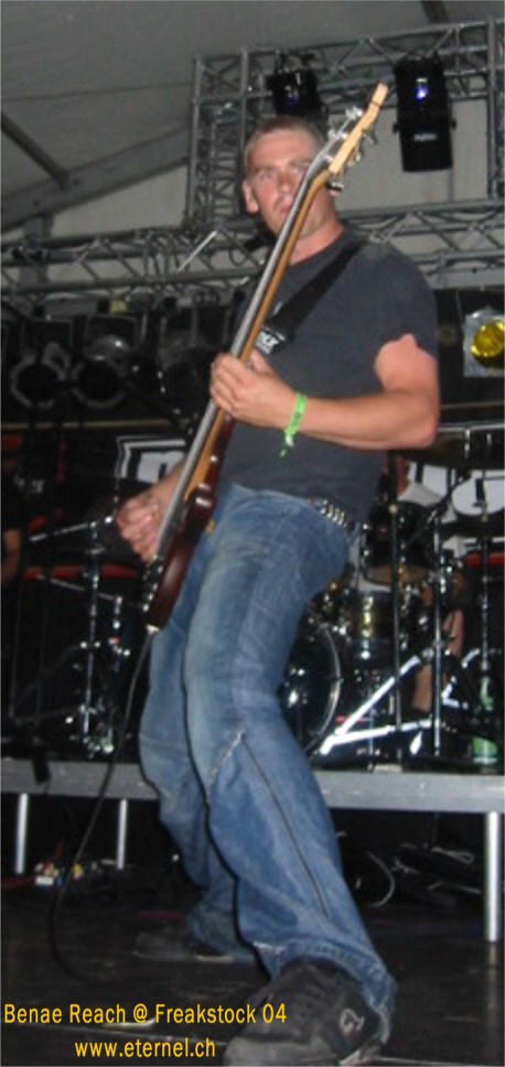 Benea Reach @ Freakstock 2004