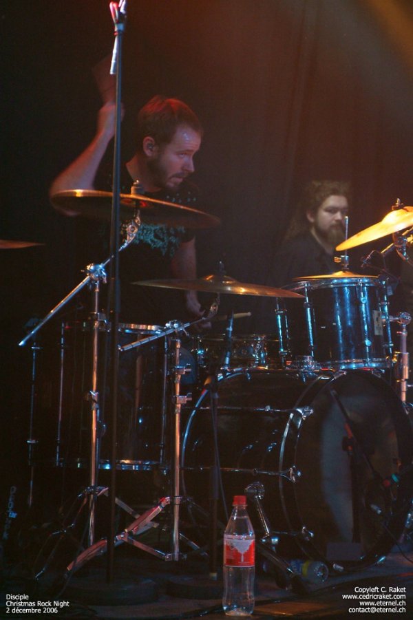 Disciple au Christmas Rock Night 2006